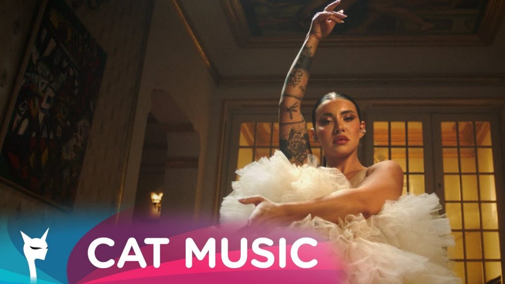 Nicoleta Nuca - Ce fraieri, Radio Click Romania, despre Nicoleta Nuca, Nicoleta Nuca, Ce fraieri, chat Radio Click Romania, chat romanesc,