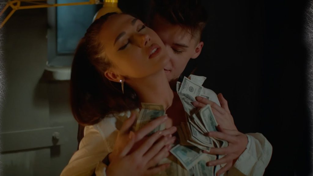 Cristian Porcari - Pielea Ta, Radio Click Romania, Cristian Porcari, Pielea Ta, asculta Radio Click Romania, Versuri Pielea ta - Cristian Porcari